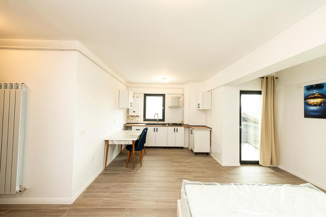 Apart Hotel Fusion Tower Jassy Zewnętrze zdjęcie